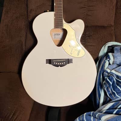 Gretsch G5022CWFE Rancher White Falcon Acoustic - White image 6