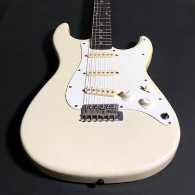 Yamaha Shouter SH-01 strat white with matching headstock | Reverb