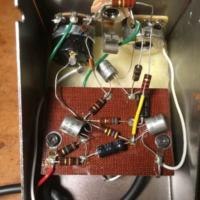 Castledine Maestro FZ-1 Fuzz Tone -  Early 3 Volt Version - Castledine - Pigdog - DAM - Gibson image 5