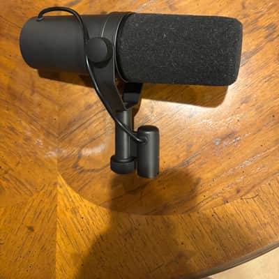 Shure SM7B Cardioid Dynamic Microphone 2001 - Present - Black