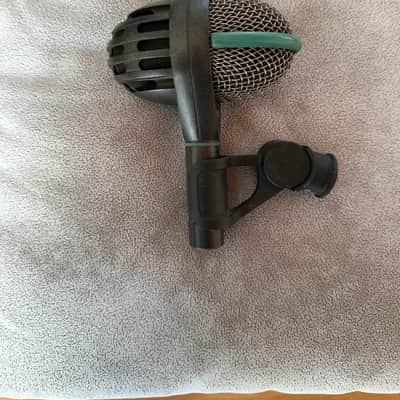 AKG D112 Large-Diaphragm Dynamic Kick Drum Microphone 2010s image 2