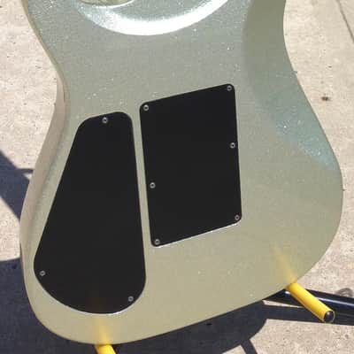 CHARVEL MODEL 425 image 4