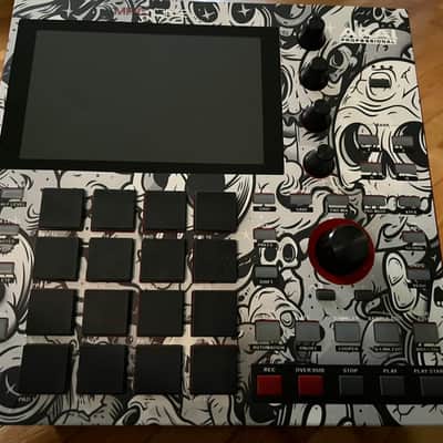 Akai MPC One + Standalone MIDI Sequencer 2023 - Present - Red image 10