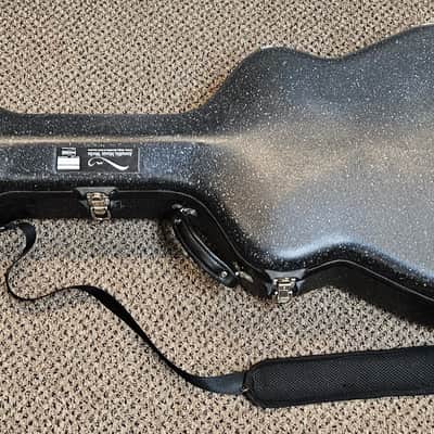 used Calton Gibson J-45 Guitar Case with Granite Finish, Very Good Condition image 4