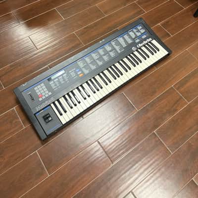 Oberheim Matrix 6 Synthesizer image 2