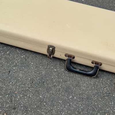 1963-1964 Fender Stratocaster Telecaster Case - Blond, Cookies and Cream image 9