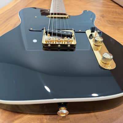 Suhr Mateus Asato Signature Classic T w/ 3A Roasted Birdseye Maple neck/fretboard & 2 Day FedEx delivery image 3