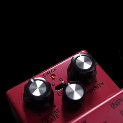 Boss DM-2W Waza Craft Delay Pedal image 4