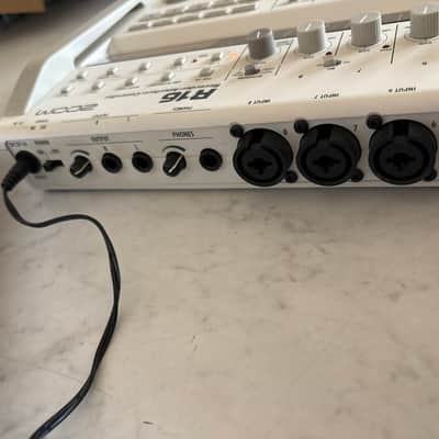 Zoom R16 USB Audio Interface / Digital Multitrack Recorder / Control Surface 2010s - White image 11