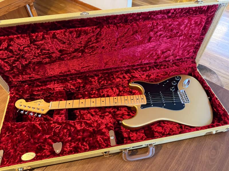 Fender American Original '50s Stratocaster with Maple Fretboard 2018 - 2021 - Aztec Gold