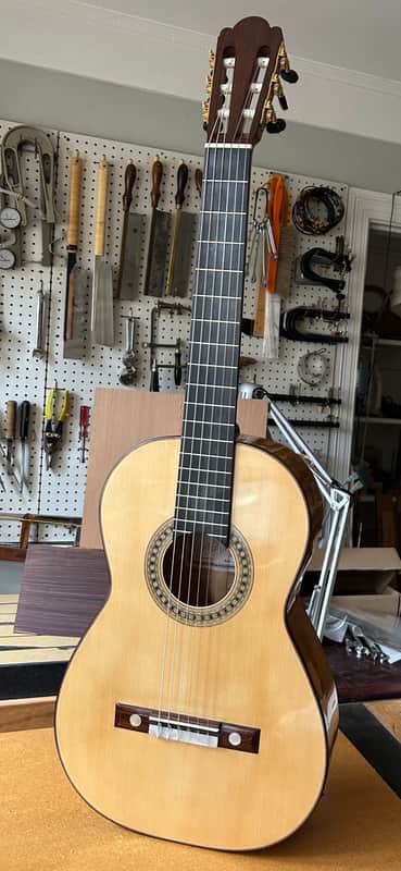 Luis Fernandez de Cordoba FE17 small classical guitar 2016-2024 - Shellac image 1