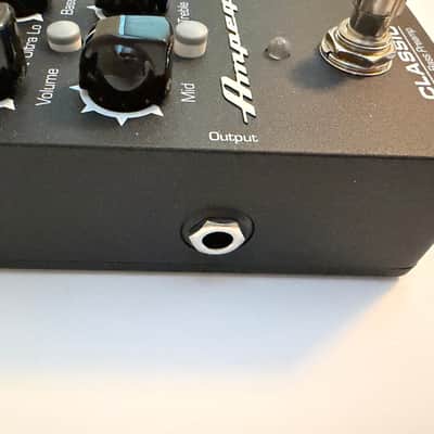 Ampeg Classic Analog Bass Preamp Pedal image 4