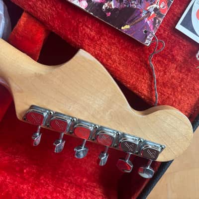 Vintage 1969 Fender Stratocaster - MINT image 14