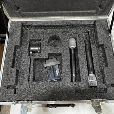 Shure AXT400 A 470-698MHz Dual Wireless Receiver W/ (2) AXT200 SM86 #17664 (THS) image 9