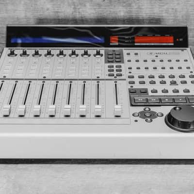 Mackie MCU Pro 8-Channel Control Surface w/USB image 8