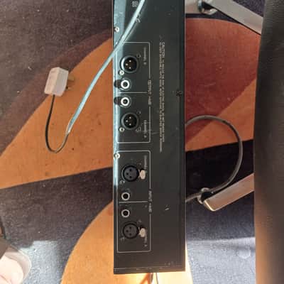 Yamaha Q2031B Dual-Channel Graphic Equalizer 2010s - Black image 5