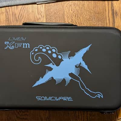 Sonicware Liven XFM 27-Key Multi-Track FM Synthesizer Groovebox 2021 - Present - Black / Blue image 2