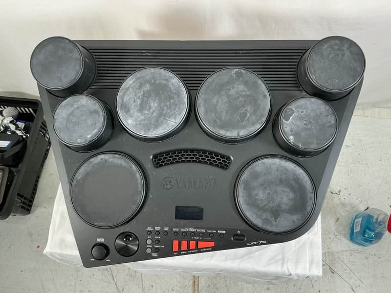 Yamaha DD-75 8-Pad Portable Electronic Drum Kit - Black image 1
