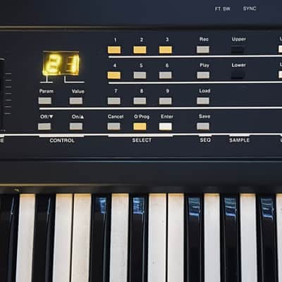Ensoniq Mirage 8-Bit Sampler Keyboard – Excellent Condition – OLED Gotek Mod & Manuals - Rare Collector Package image 2