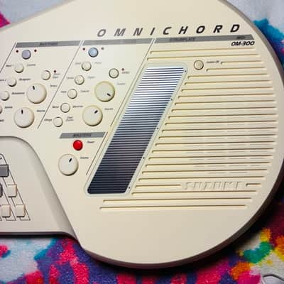 Suzuki OM-300 Omnichord W/Case + AC image 13