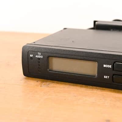 Shure ULXS24/58 Handheld Wireless System - G3 Band: 470-506 MHz CG010X4 image 3