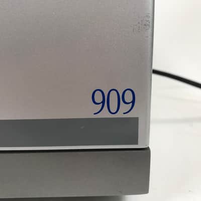Quad 909 Stereo Power Amplifier image 4
