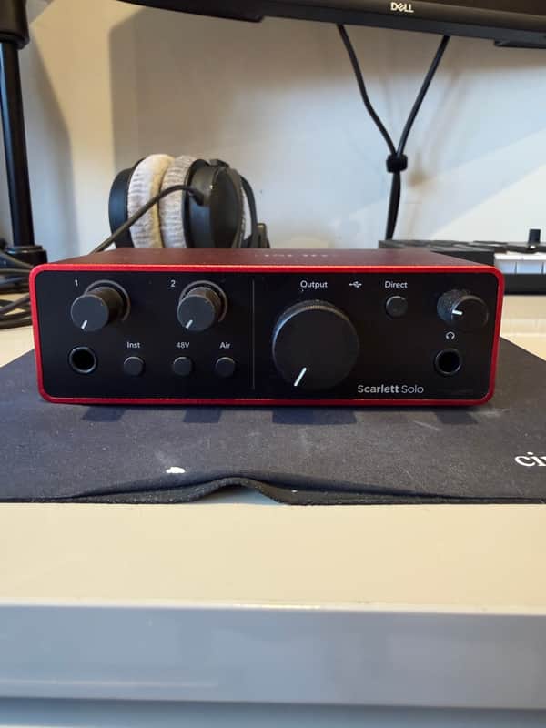 Focusrite Scarlett Solo 4th Gen USB Audio Interface 2023 - Present - Red image 1