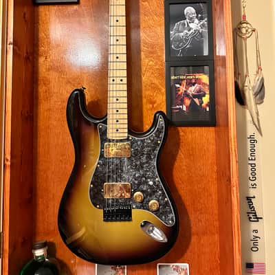 Warmoth Stratacaster 2023 - Red Gold Metallic Burst image 2