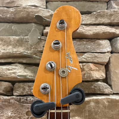 Fender Precision Bass 1966 - Sunburst w/ Non-Original Chipboard Case image 5