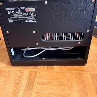 Fender Blues Junior IV 15-Watt 1x12" Guitar Combo 2018 - Present - Black image 2