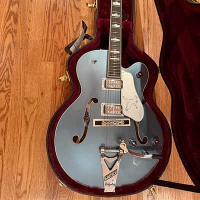Gretsch G6136T-140 140th Anniversary Double Platinum Falcon 2023 - Present Two-Tone Stone Platinum / Pure Platinum image 2