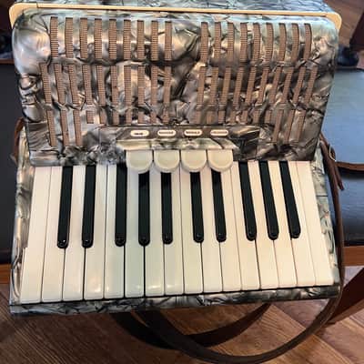 Weltmeister 40 bass - Grey image 1