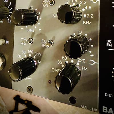 AML ez1073-500 series preamp/EQ (2010s - Gray) image 2