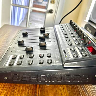 Behringer B-Control BCF2000 USB MIDI DAW Fader Controller 2010s - Standard image 5