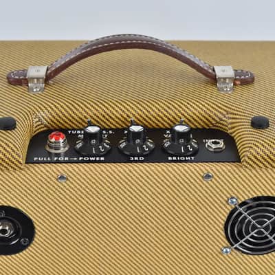 DAW Tweed DeLuxe 2020's FluxTone equipped (Tube Switcher) image 9