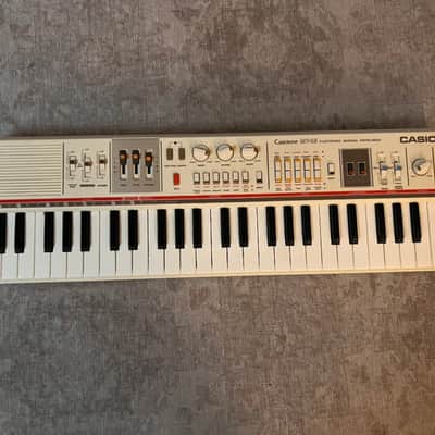 Casio MT-65 Casiotone 49-Key Synthesizer 1980s - White image 4