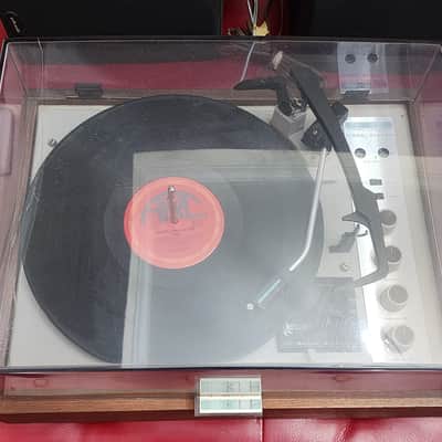 KLH Model Eleven Phonograph Record Player Turntable & Speakers image 2