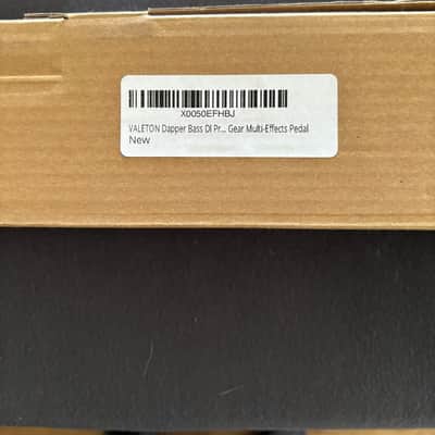 Valeton VES-2 Dapper Bass Multi Effects Strip AC adapter included image 3