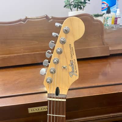 2008 Fender MIDI Roland Ready Stratocaster Sunburst image 3