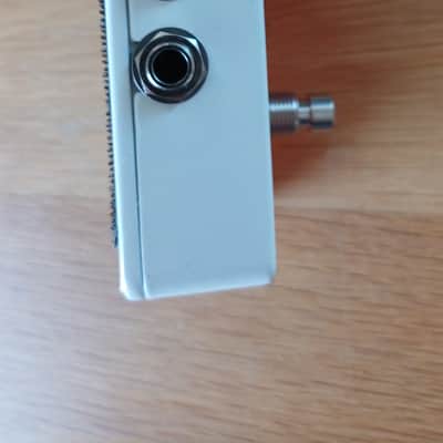 Electro-Harmonix Nano POG Polyphonic Octave Generator 2015 - Present - Red / White image 4