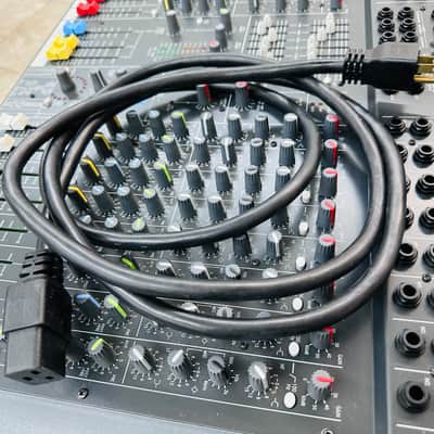 Soundcraft Spirit Powerstation 1200 12 CH Mixer w/Effects & Padded Case WORKING image 7