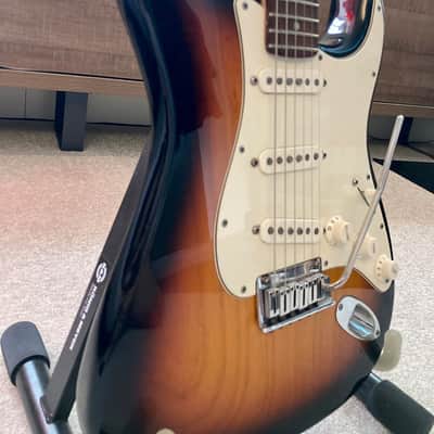 Fender Custom Shop Custom Deluxe Stratocaster- NAMM 2011 image 4