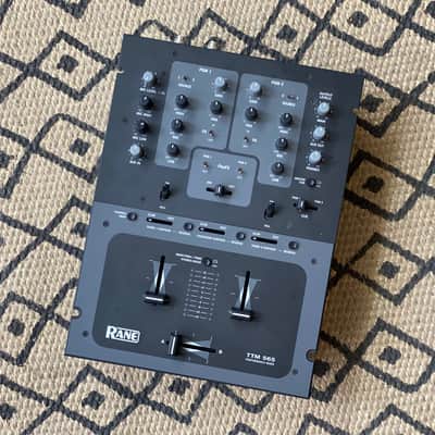 Rane TTM 56S DJ ミキサー Rane TTM-56 - Paradox Productions