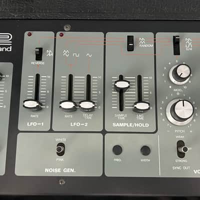 Roland SH-5 Synth image 11