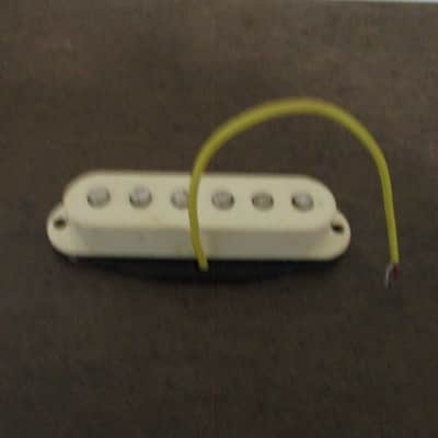 Fender Electric Guitar Pickup & Cover 3.2K 1990s/2000s - White Cover image 1
