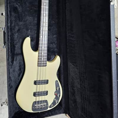 G&L El Toro 1988 - White image 1