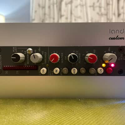 Racked Pair of Calrec DL1656 VCA Compressor/Limiters Bild 3