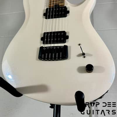Balaguer USA Series Seraph Modern Electric Guitar w/ Case (424) - Gloss Metallic Jewel White image 8