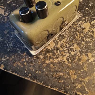 Dongeomac BC108 Fuzz Face with Bias control in Sage Green/Black Mix image 5