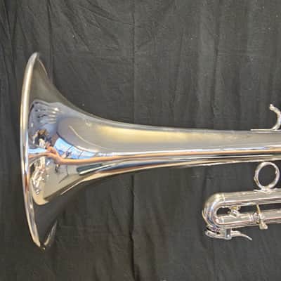 Schilke E3L Eb/D Trumpet - Silver w/ case image 7